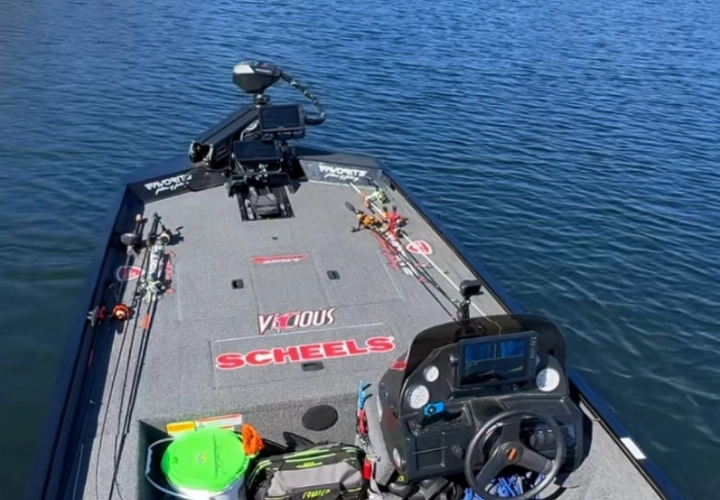 La guida B2B definitiva alle soluzioni per batterie marine a ciclo profondo al litio